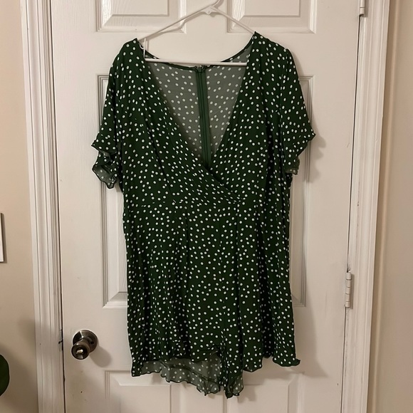 2XL green and white polka romper - Picture 1 of 4